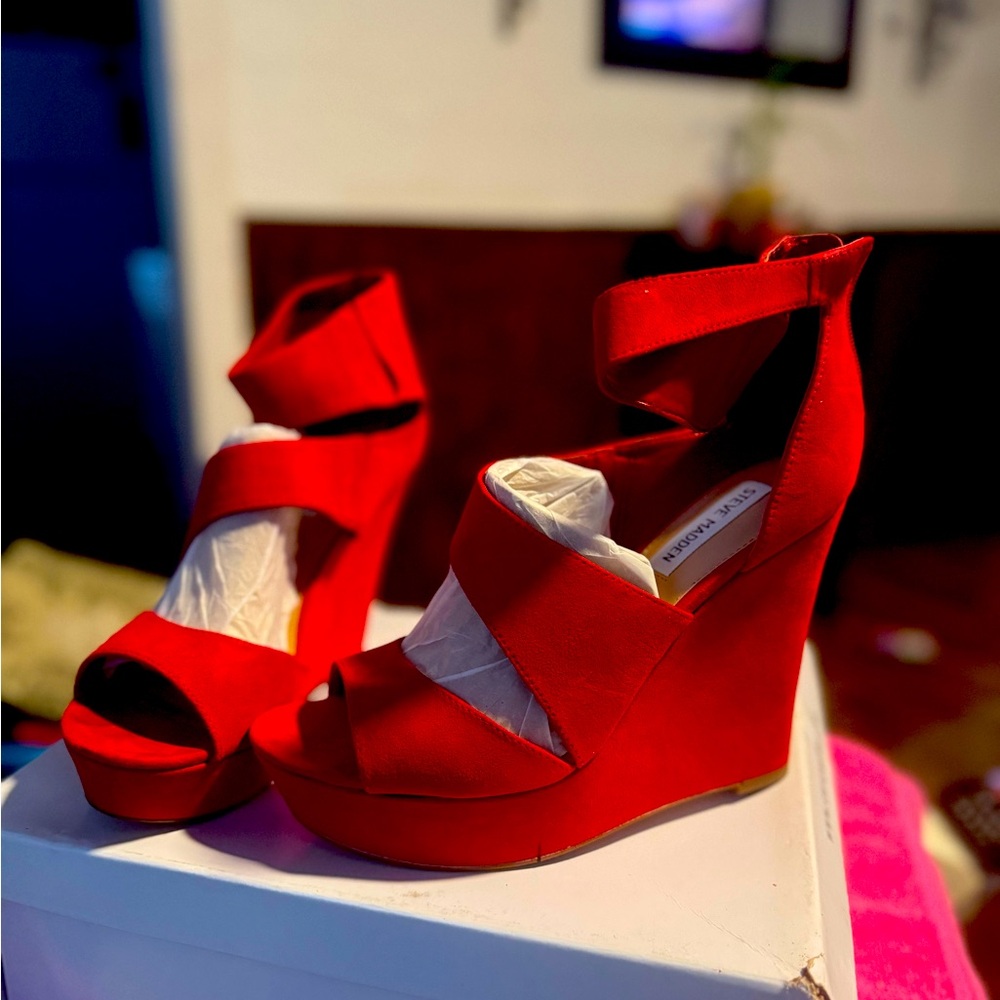 Steve Madden wedges
